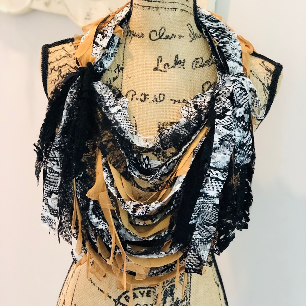 *SOLD*Scrappy scarf
